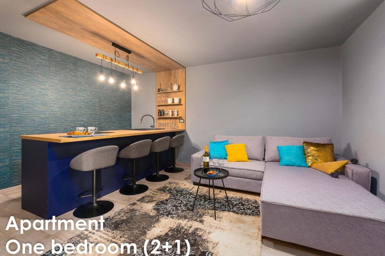 Glamour Apartments Върсар Екстериор снимка