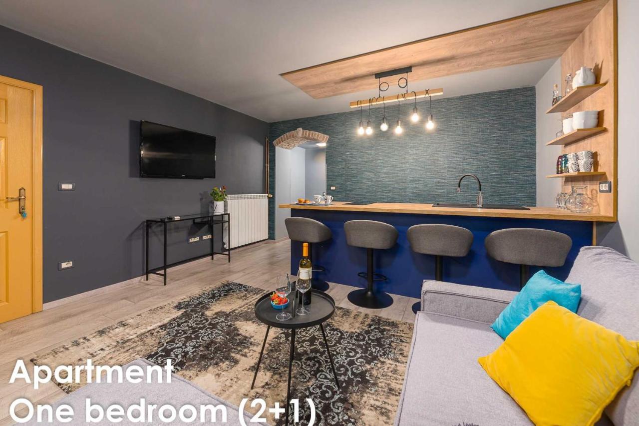 Glamour Apartments Върсар Екстериор снимка