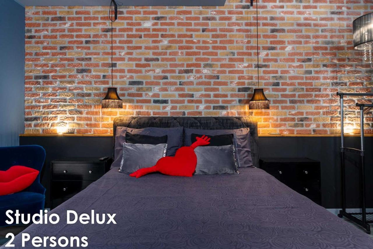 Glamour Apartments Върсар Екстериор снимка