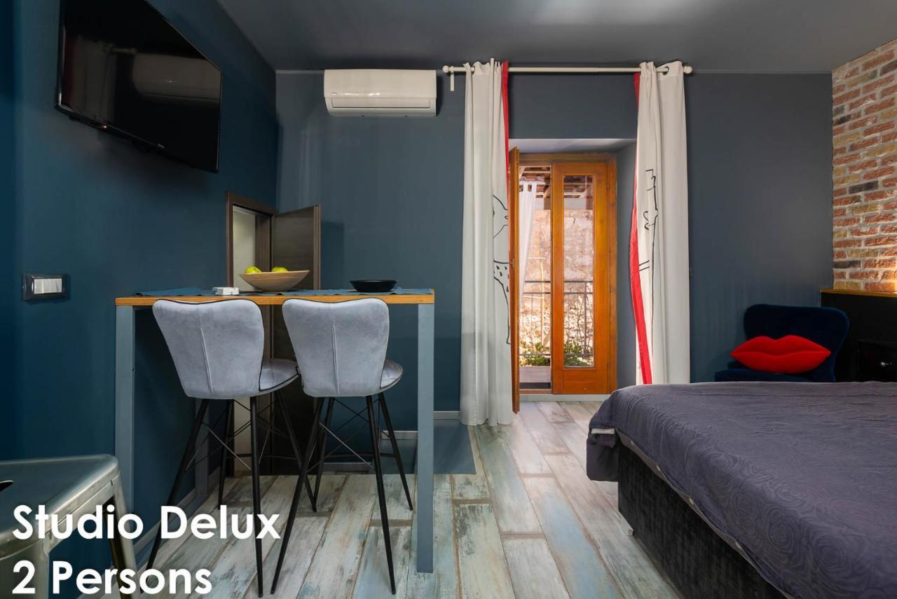 Glamour Apartments Върсар Екстериор снимка