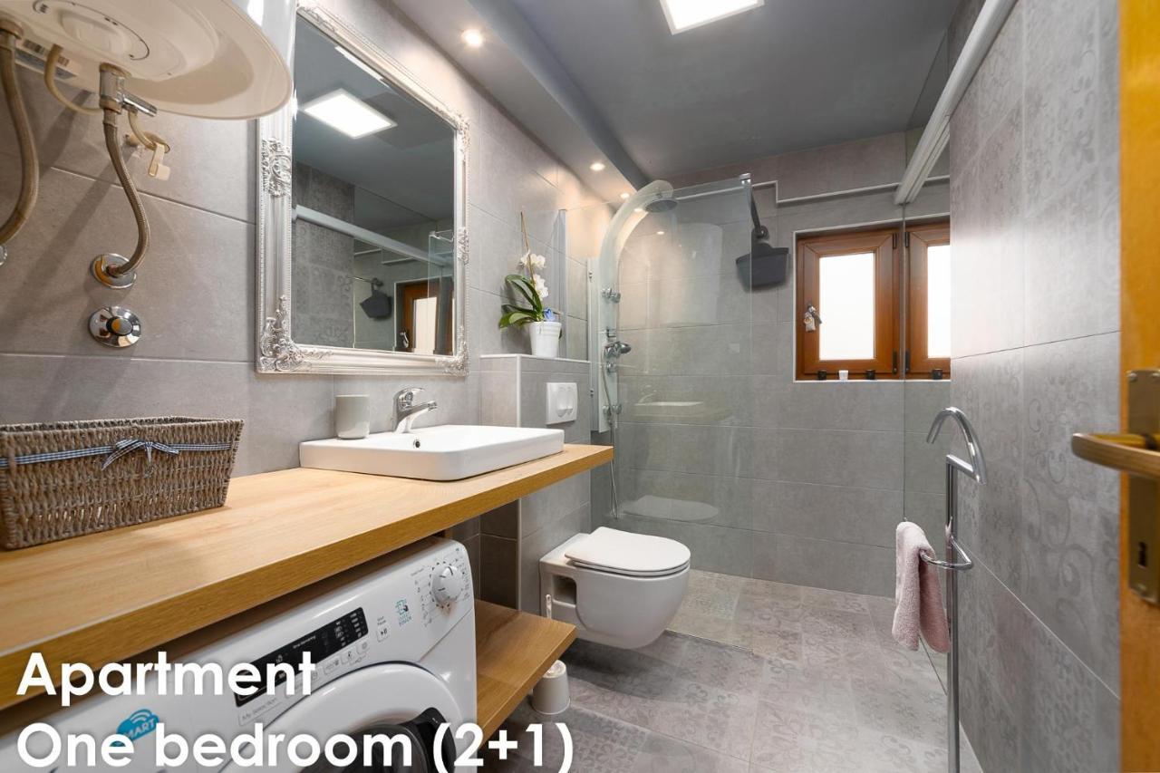Glamour Apartments Върсар Екстериор снимка