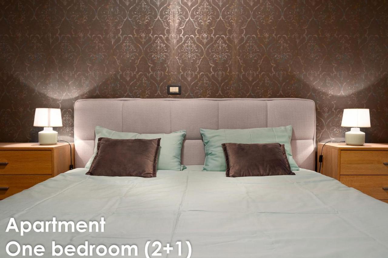 Glamour Apartments Върсар Екстериор снимка