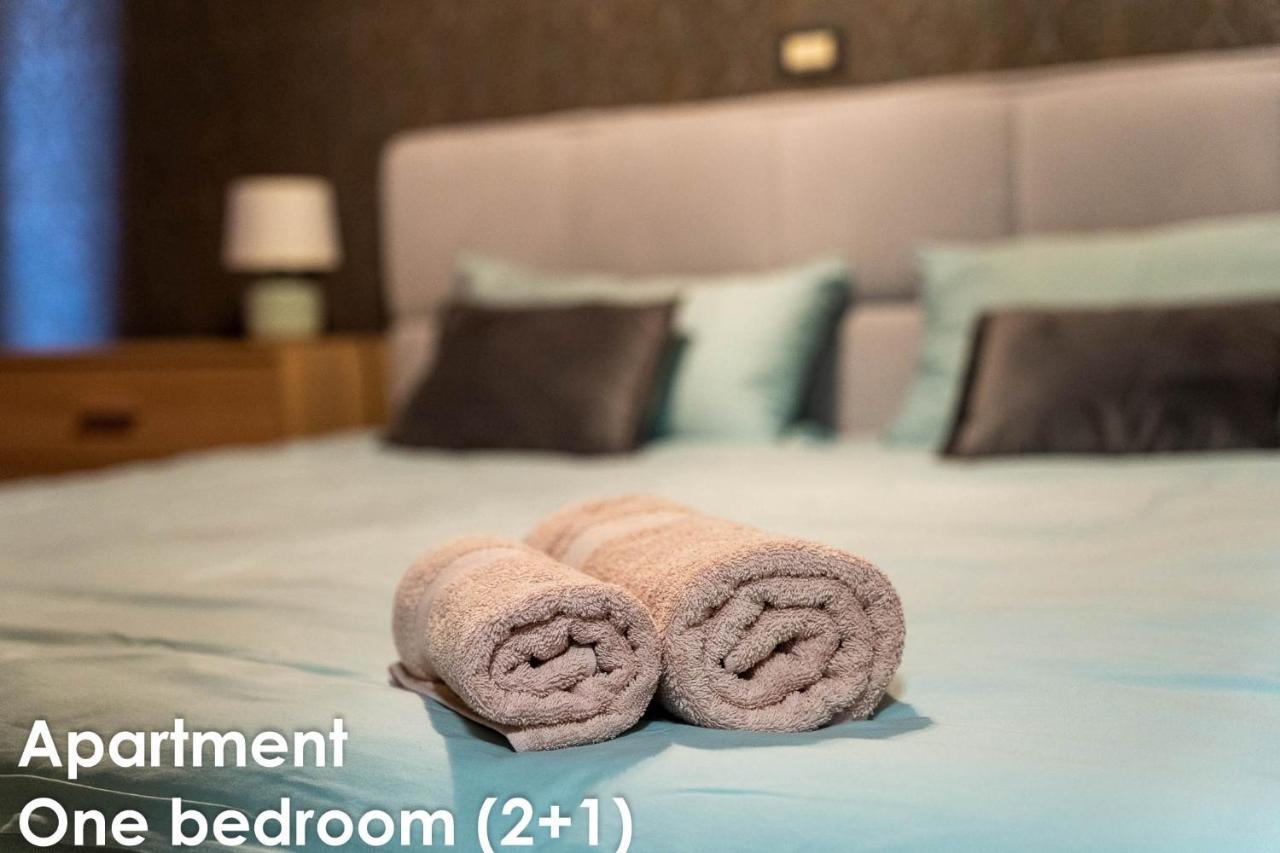 Glamour Apartments Върсар Екстериор снимка